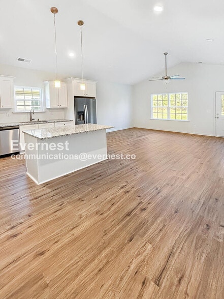 Building Photo - 10820 Mt Holly Rd