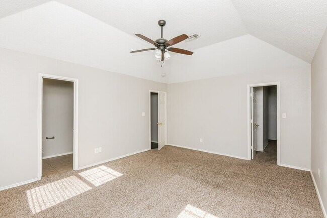 Building Photo - 1426 Ardmore Dr