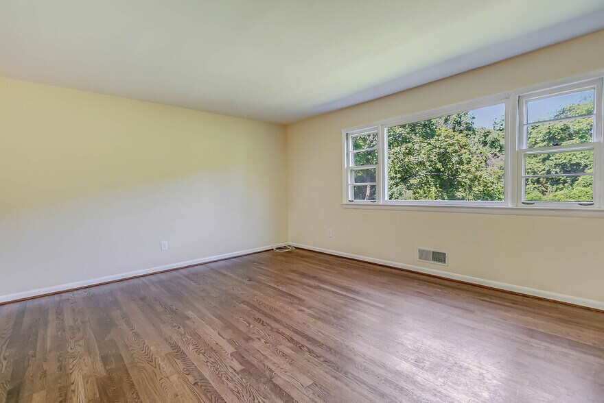 Building Photo - 8808 Patricia Ct