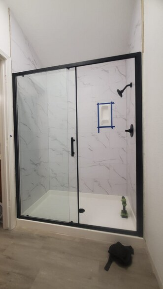 Building Photo - 2007 Sand Point Rd