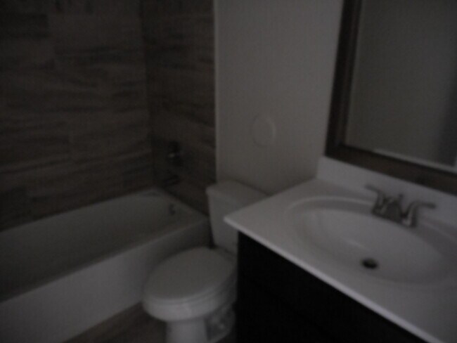 Building Photo - 1100 Summer Night Pl