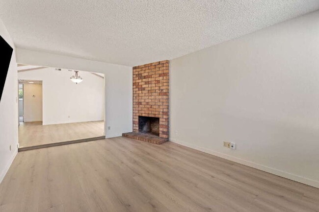 Building Photo - 3404 Alwood Ct