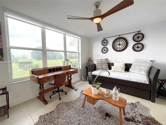 Building Photo - 2671 S Course Dr