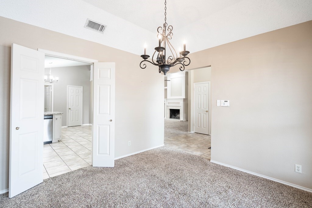 Building Photo - 103 Chukar Run