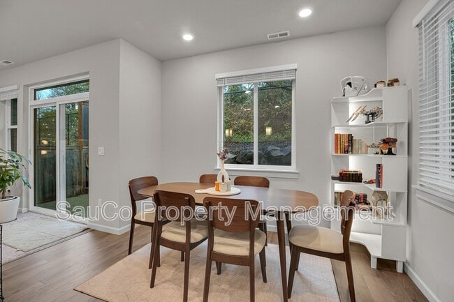 Building Photo - 1483 19th Ave