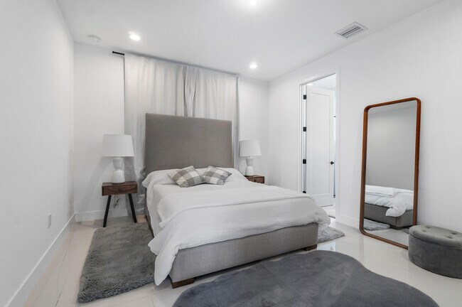 Building Photo - 17533 Sparkling River Rd