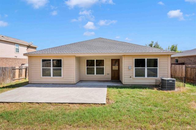 Building Photo - 12669 Forest Lawn Rd