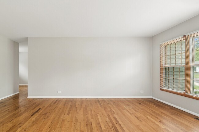 Building Photo - 1525 N Patton Ave
