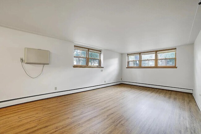 Building Photo - 508 Ridgewood Ave