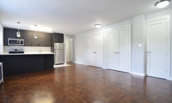 Building Photo - 29 Davenport Ave