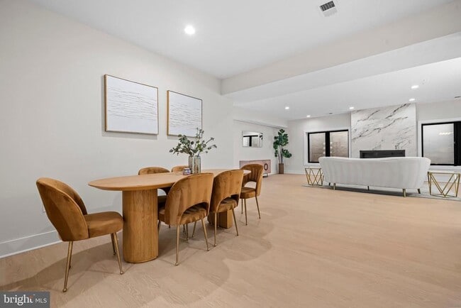 Building Photo - 4246 15th St N