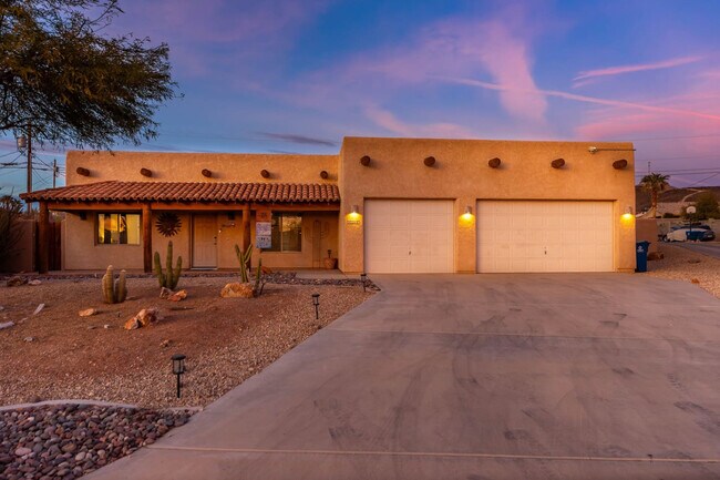 Building Photo - 3921 Aloha Ln