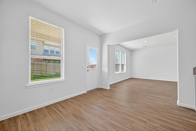 Building Photo - 1028 Laguna Cv Dr