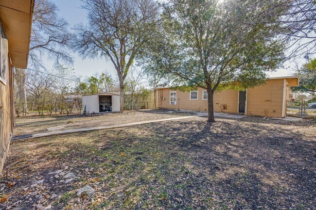 Building Photo - WILSHIRE VILLAGE 2-BEDROOM