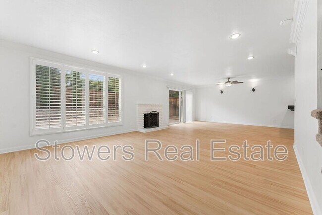 Building Photo - 2406 Talavera Dr