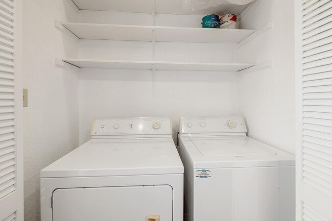 Building Photo - 8200 Neely Dr