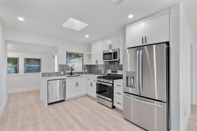 Building Photo - 406 Hammack Dr