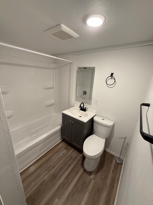 Building Photo - Seward Apartments