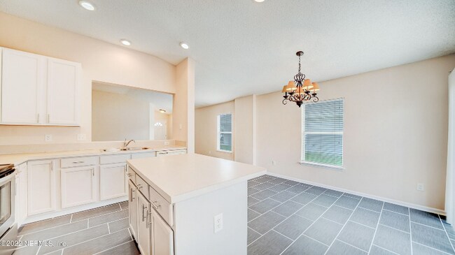 Building Photo - 346 Van Gogh Cir