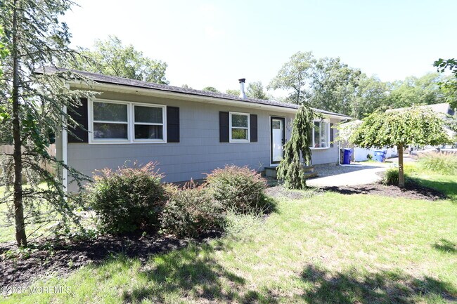 Building Photo - 709 Marys Dr