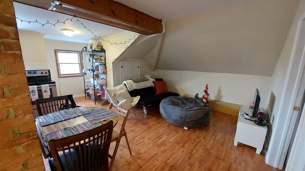 Building Photo - 30 S Main Ave