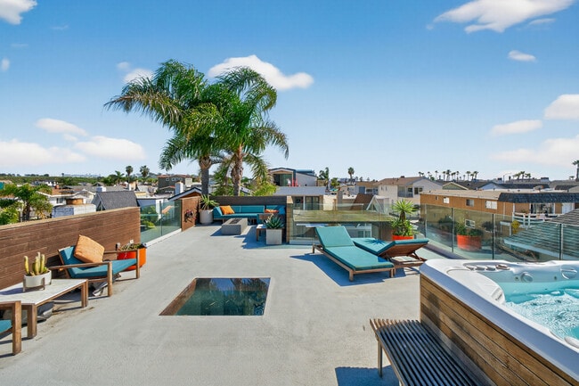 Building Photo - 219 Colton St