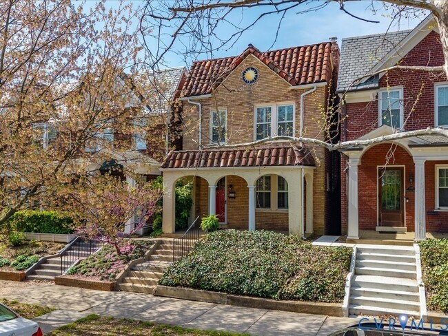 Building Photo - 3319 W Grace St