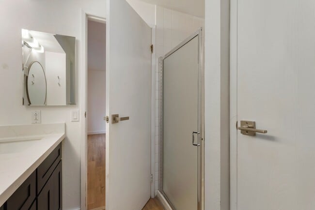 Building Photo - Newly Renovated Bothell Home Sitting on 1 Acre of Land!