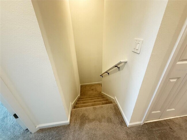Building Photo - 2611 Skyline Lp
