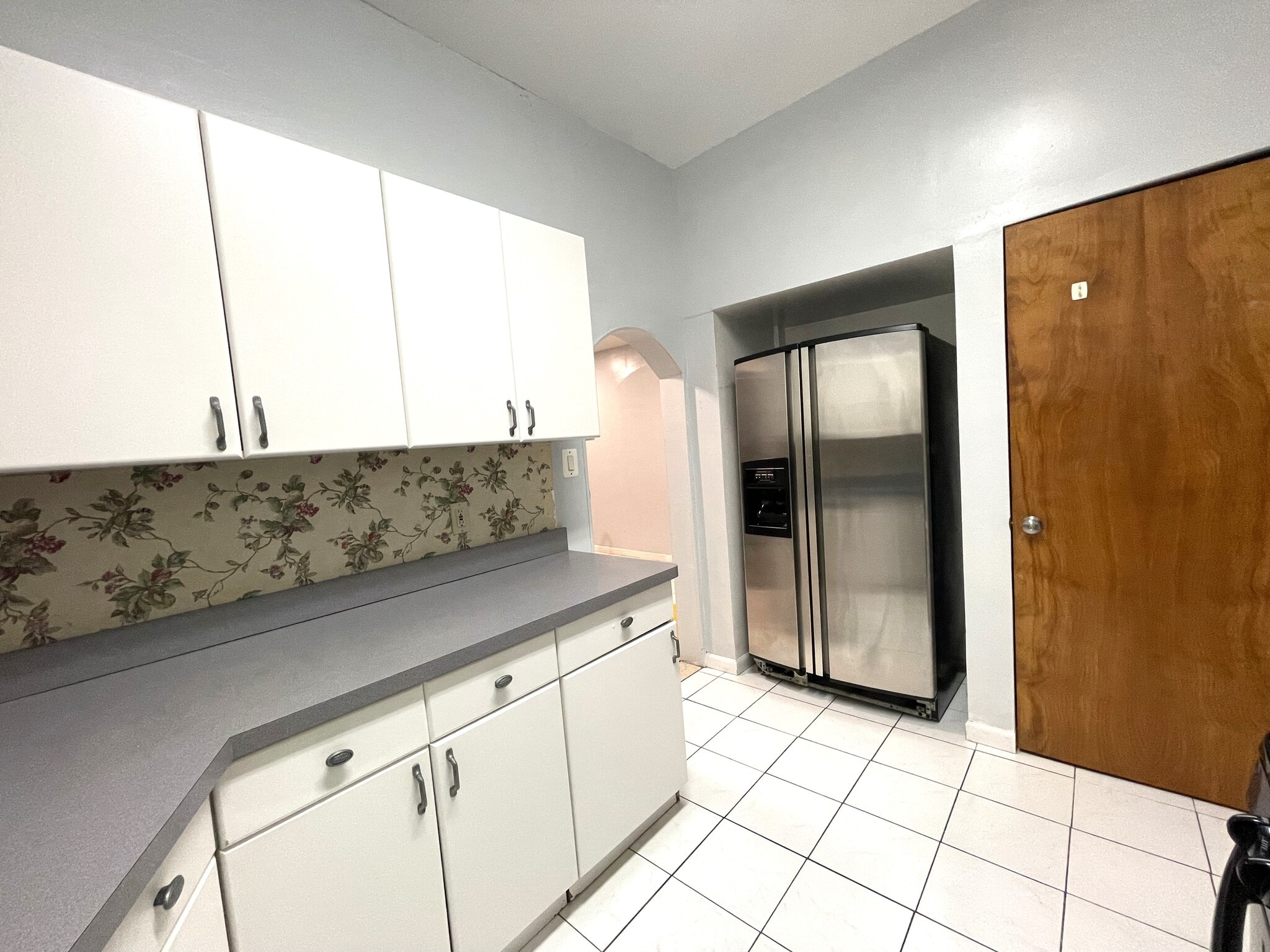 Building Photo - 812 Pavonia Ave