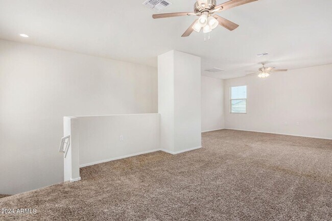 Building Photo - Charming 4 bedroom home in Buckeye!!