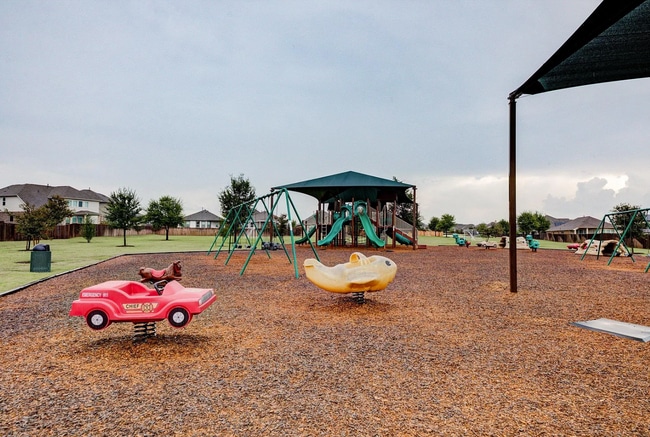 Building Photo - 6032 Genova Pl