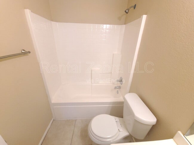 Building Photo - 787 Catalina Dr