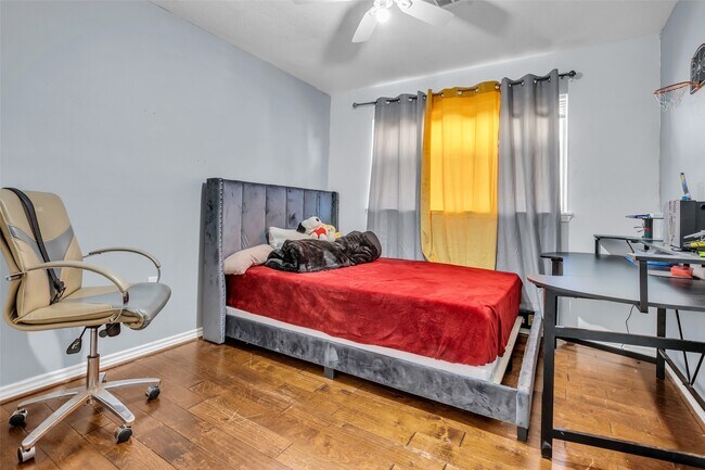 Building Photo - 10730 Filey Ln