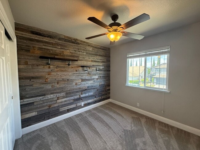 Building Photo - 532 Blarney Cir