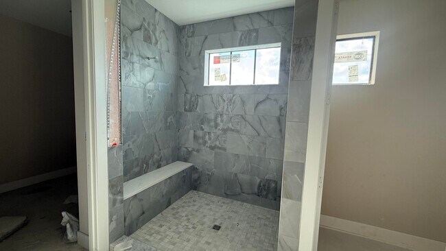 Building Photo - 10910 SW Pioneer Pkwy