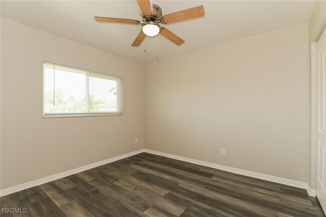 Building Photo - 1045 Albany Ave