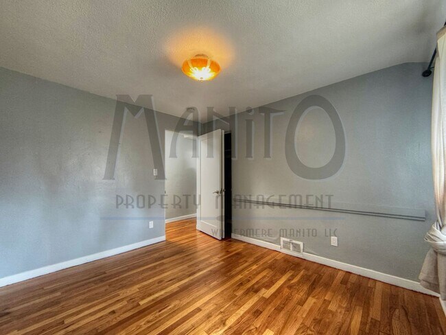 Building Photo - 1624 S Grand Blvd