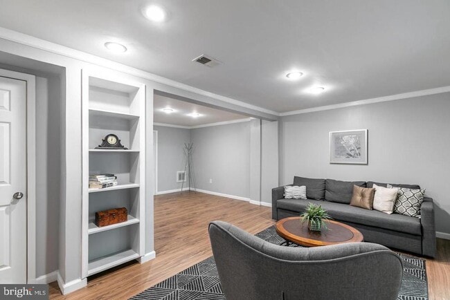 Building Photo - 3496 Caledonia Cir