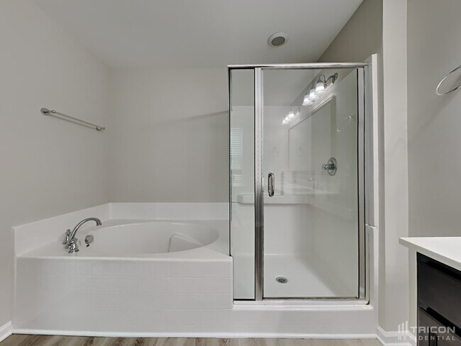 Building Photo - 364 Eastfair Dr