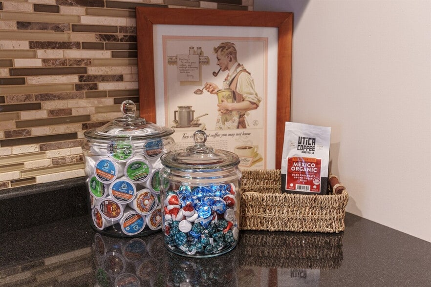 Building Photo - 19 S Franklin St