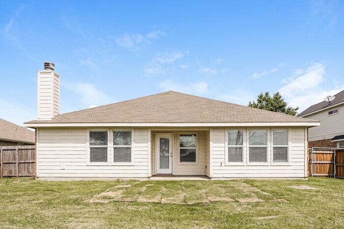Building Photo - 1302 Havenrock Dr