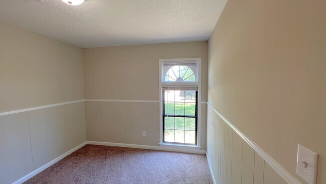 Building Photo - Beautiful 4-bedroom brick home