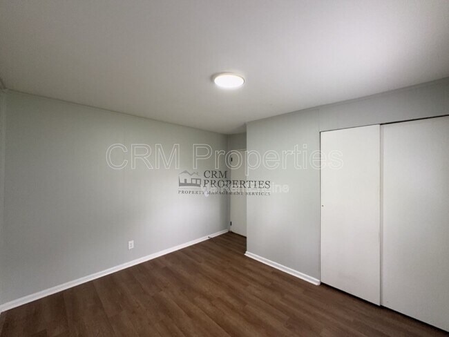 Building Photo - 5204 Arrowhead Blvd