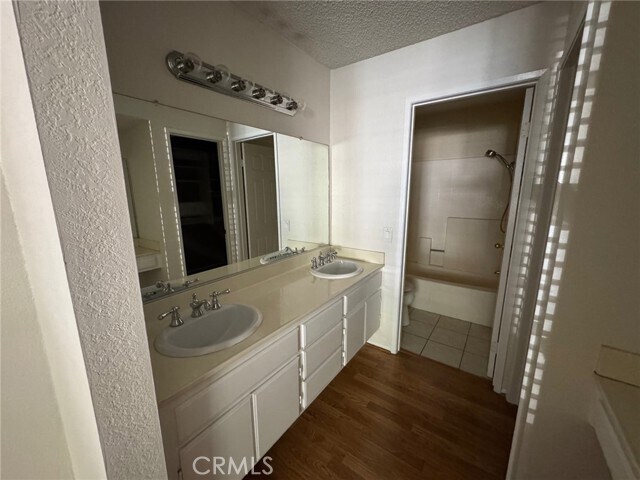Building Photo - 1784 Shady Oaks Ct