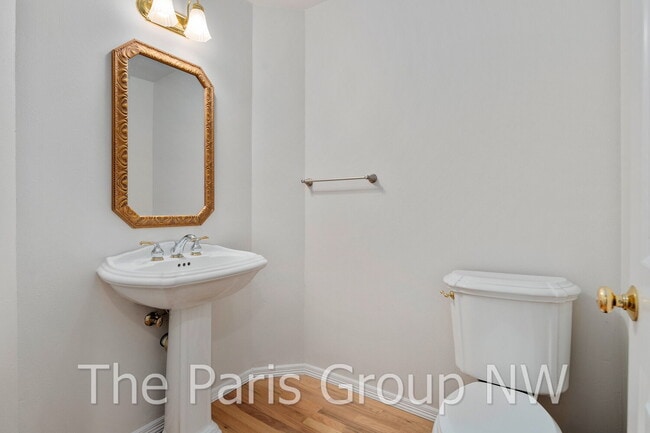 Building Photo - Extraordinary 3463sf Newcastle Home * Amazing Outdoor Spaces * A/C