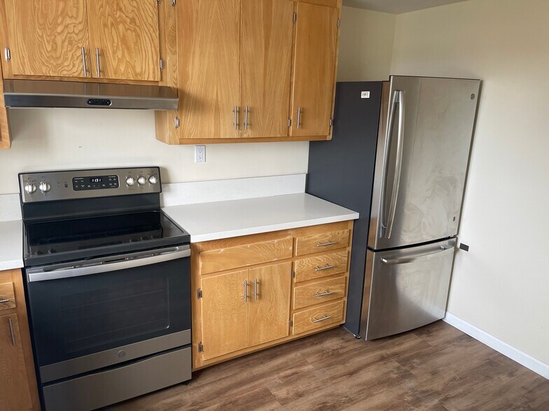 Kitchen - 1524 Garden St
