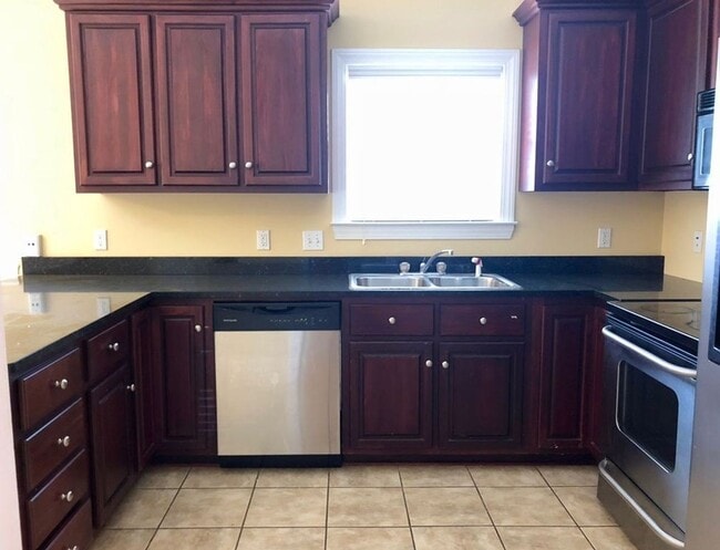 Building Photo - Aspen Ridge