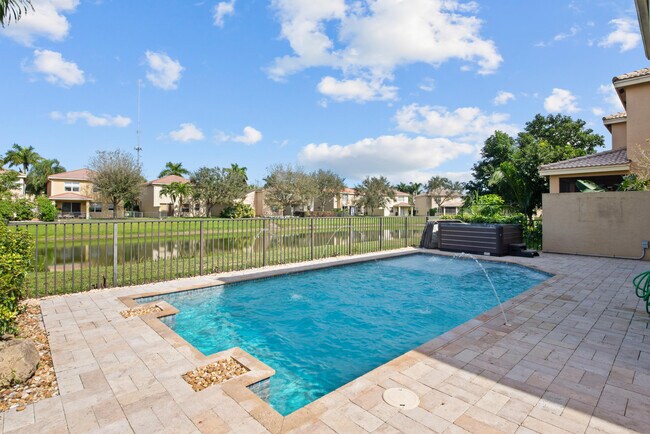 Building Photo - 7865 Jewelwood Dr