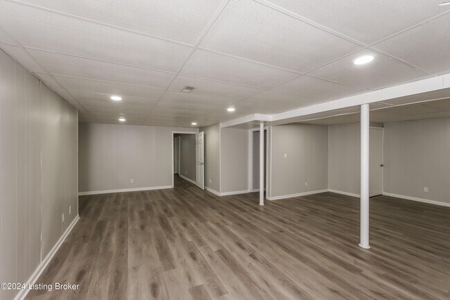 Building Photo - 11301 Ashbrooke Gardens Dr